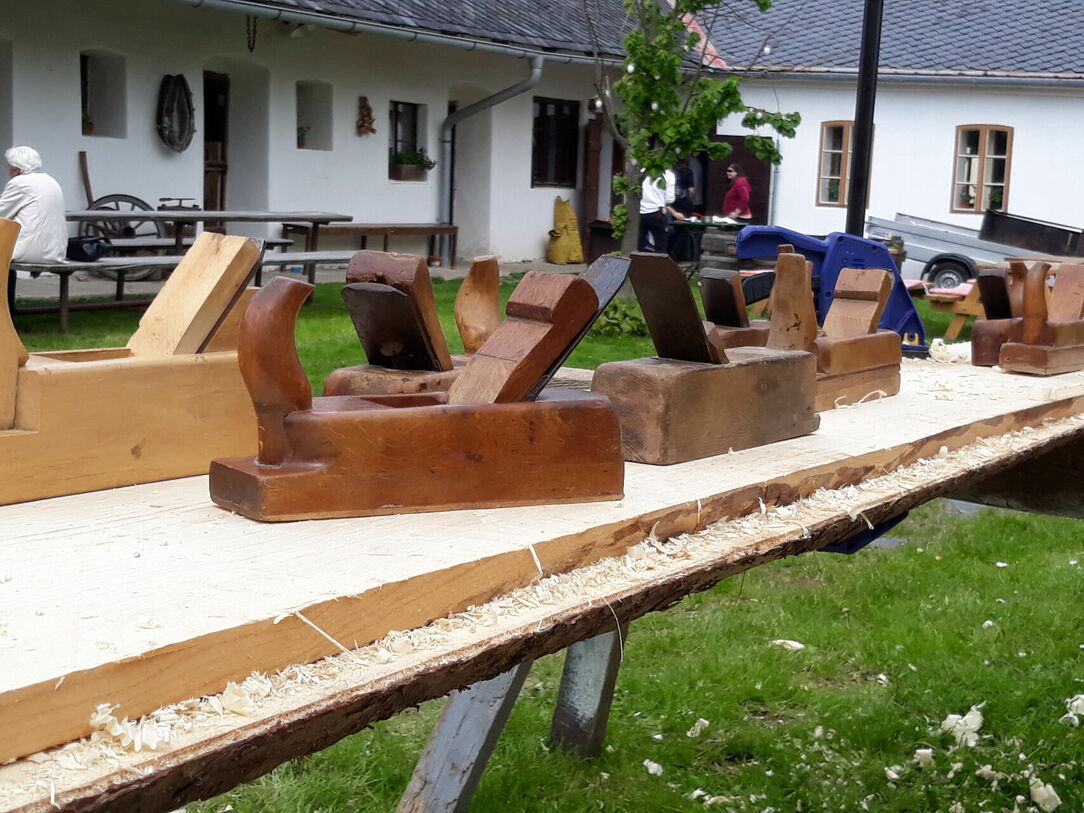 ZRUŠENO - Pod starými krovy, rolník sobě hoví ZRUŠENO - Pod starými krovy, rolník sobě hoví