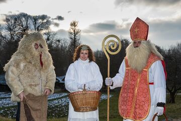 Svátek svatého Mikuláše - online seriál Svátek svatého Mikuláše - online seriál