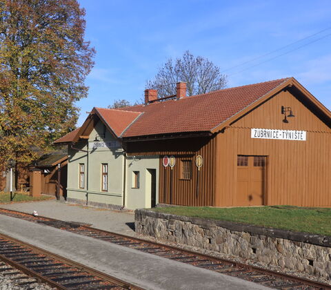 Eisenbahnstation Zubrnice - Týniště (Saubernitz - Tinscht)