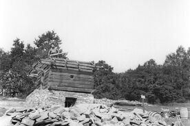 4_Valašská dědina, stavba komory, roubení srubu, 1964 / The Wallachian Village, construction of the storage house, timbering, 1964