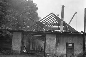 3_ Demontáž vozovny v Ostravici, 1995 / Dismantling the depot in Ostravice, 1995