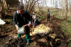 Bylo nutno &quot;odčerpávat&quot; prosakující vodu