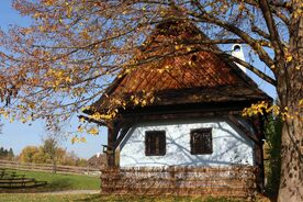 Muzeum v přírodě Vysočina, Veselý Kopec, podzimní  exteriér