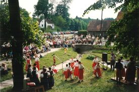 Putování za studánkami, Vlčkov, 2000.<br />  (Foto: Ilona Vojancová, Dokumentační fond MVP)