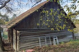 Muzeum v přírodě Vysočina, stodola z Boru u Skutče in situ