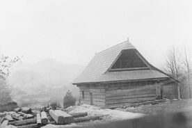 5_Stavba chalupy ve Valašské dědině, 1962 / Construction of the cottage at the Wallachian Village, 1962