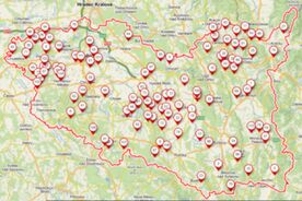 Mapa výskytu stavění a kácení májí v Pardubickém kraji