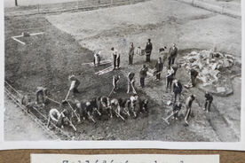 Zakládání školní zahrady u školy v Horní Bečvě, 30. léta 20. stol. (inv. č. 267)/Establishing the school garden at the school in Horní Bečva, 1930s (inv. no. 267)