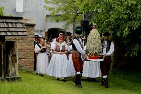 Hanácké muzeum v přírodě Příkazy, slavnostní otevření stodoly ze Skaličky