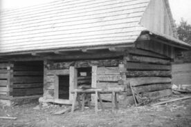 7_Valašská dědina, stavba chléva před dokončením, 1968 / The Wallachian Village, construction of the cowshed before completion, 1968