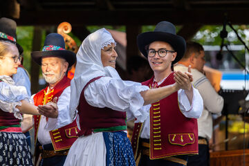 Odpoledne se souborem Bača