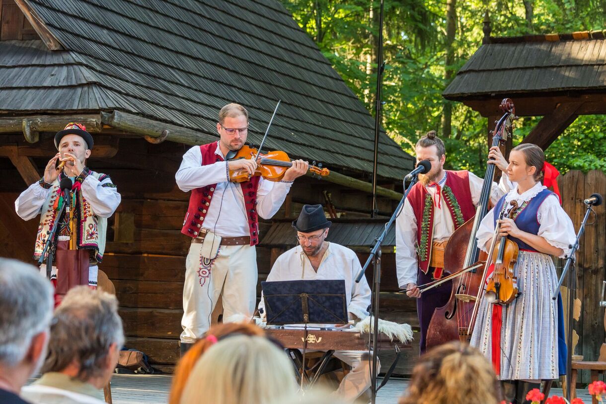 Slavnostní zahájení festivalu a zdravice hostů 